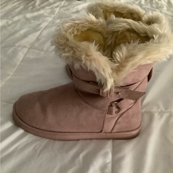 Pink faux fur booties - Picture 5 of 7